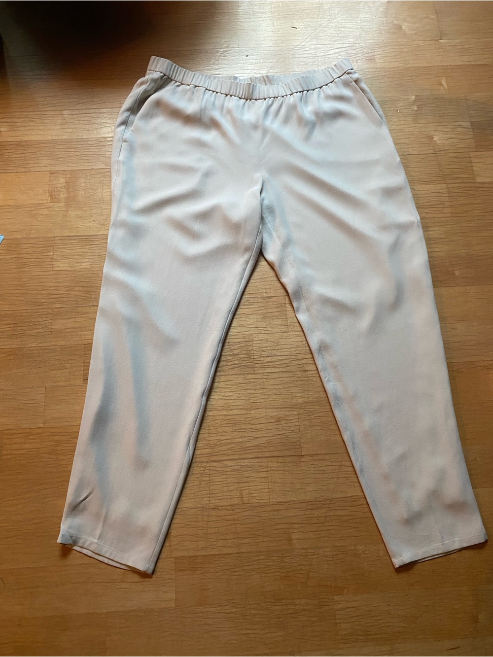 Eileen Fisher Cream Silk Lightweight Pull-On Pants